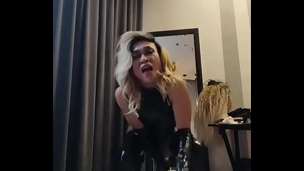 "every touch every command ignites the fire within " #latex #fetish #kinkyboots #kinky #dominatrix #mist