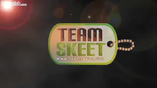 Nonton Awesome Michelle thumbnail