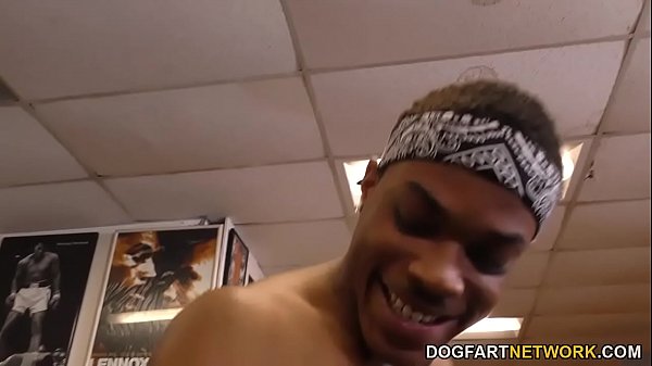 BBC Slut Carmen Valentina Enjoys Group Sex