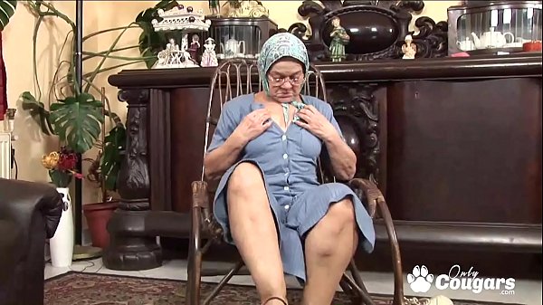 Play MP4 - Horny Granny Dusts Off Her Old Pussy & Gives Herself An Orgasm