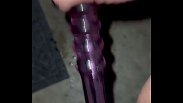 Making my pussy squirt 