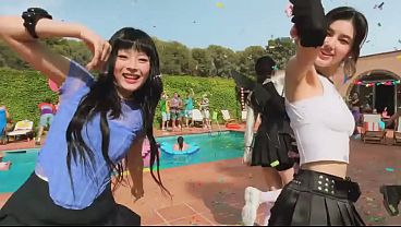 Newjeans (뉴진스) Eta Official Mv (performance Ver.)(720p Hd).mp4 thumbnail