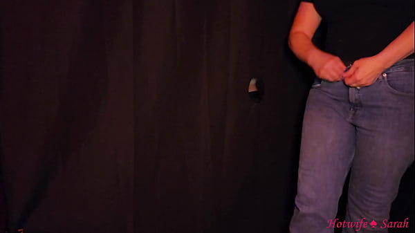 Sarah Has Some Gloryhole Fun At A Swingers Party thumbnail