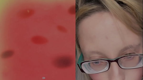 Nonton Sissy Smell Fetish thumbnail