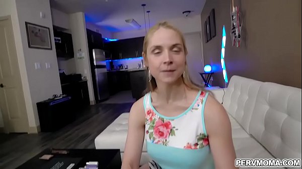 Sarah Vandella_canoodles stepsons cock into her milfy mouth getting it all wet all_the way!