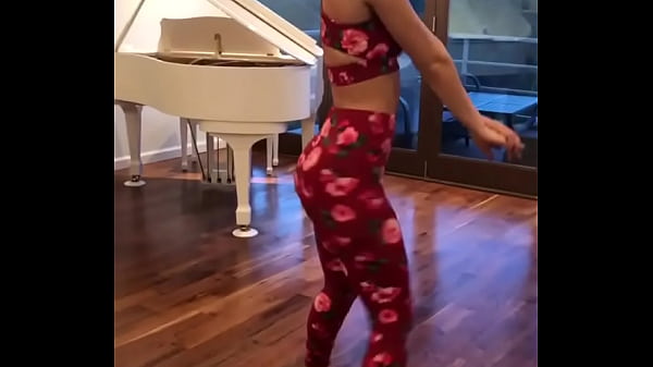 Lexy pantera TWERKING 