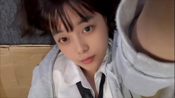 オナニーしてたら手に潮が沢山着いちゃいました&hellip; 