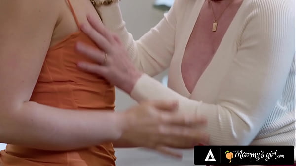 Play MP4 - MOMMY'S GIRL - Horny Sophia Burns & Stepmom Dee Williams Secretly Masturbate Side By Side Unaware