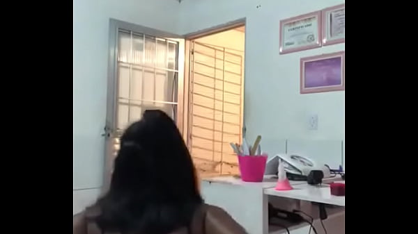 Lizandra de Jaboatão PE dançando funk e provocando