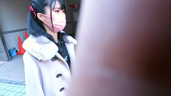 【中出しハメ撮り】令和4年1月上旬、街で偶然見つけた清楚な美女【yちゃん】を追跡。中出し～就寝後の自宅に侵入、胸揉み、キス
