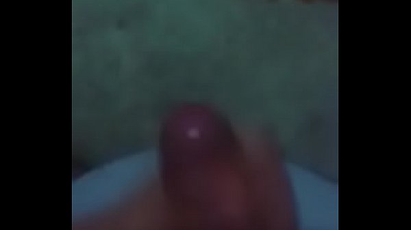 Play MP4 - chavo dotado masturbandose