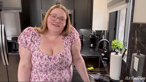 Play MP4 - Homewrecking housekeeper filling in for your wife