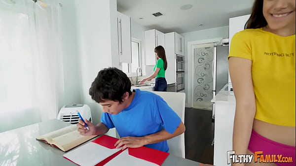 FILTHYFAMILY - A Taboo Threeway Featuring MILF Lexi Luna and Slutty Teen Harmony Wonder 