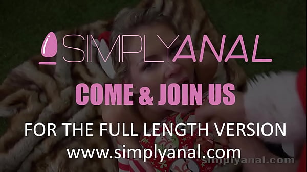Claudia Macc's XMas Anal - SimplyAnal 