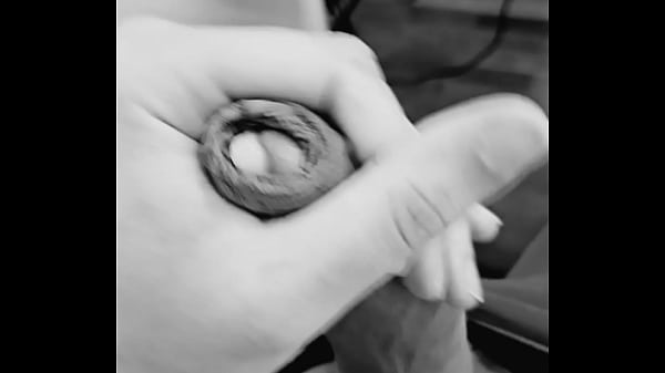 Novinho Dotado Gozando Gostoso thumbnail