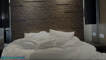 Nonton Morning Horny Milf Enjoys A Solo Session With Her Magic Wand thumbnail