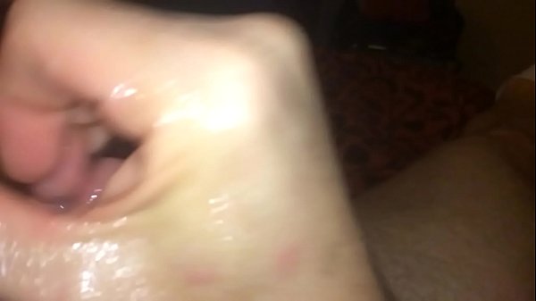 Play MP4 - Need a wet pussy