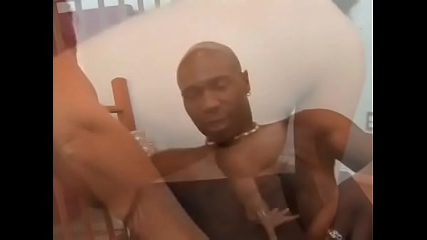 Play MP4 - Big booty bitch Alisandra gets her asshole and pussy fucked by black cocks