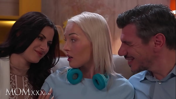 Play MP4 - MOMxxx Big boobs MILF Billie Star shares hard cock with petite blonde Lovita Fate FFM threesome