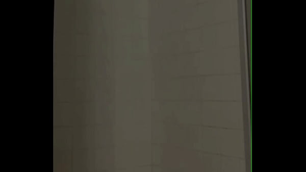 Nonton The Shower Scene, But No Norman Bates And Screaming And All That thumbnail