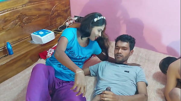 Rumpa21-The bengali gets fucked in the foursome, of course. But not only the black girls gets fucked, but also the two guys fuck each other in the tight pussy during the villag foursome. The sluts and the guys enjoy fucking each other in the foursome 