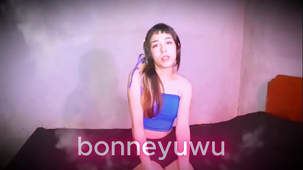 Bonneyuwu 16 54 turra va a que le hagan masajes y la masturban por puta 