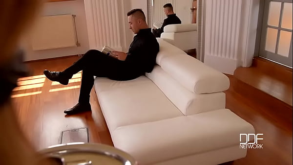 The space maker submissive servant fucked in the ass 