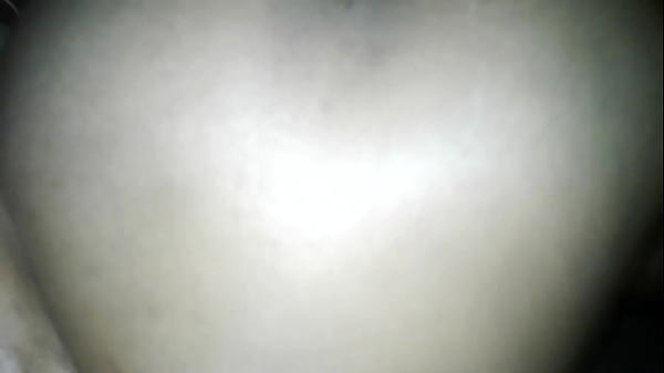 botandocom na_novinha_de quatro