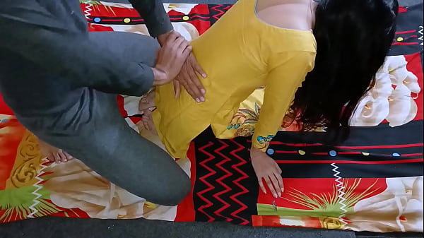 Play MP4 - Punjabi soteli Ma Ki Kamar Dard