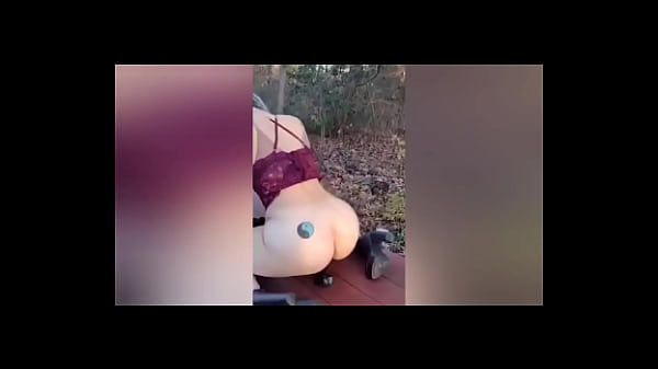 Play MP4 - Pawg shaking assets