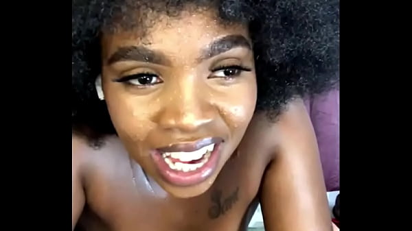 Nonton Close Up Fucking And Squirt Pussy Play thumbnail