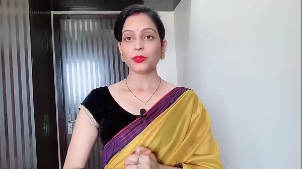 Indian Bhabhiin saree Looking Sexy Hindi Audio