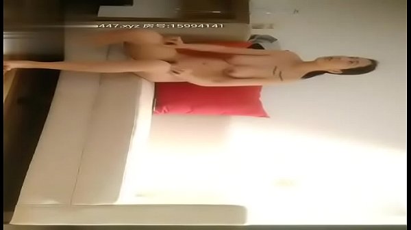 好久没操逼的健身男高价约啪文艺范气质美女 太饥渴了