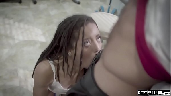 Perv doctor offers_money to fuckclient