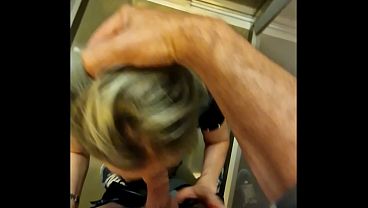 Risky cumshot in my mouth in the hotel elevator