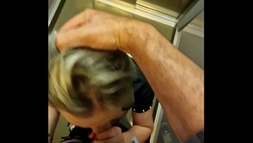 Risky cumshot in my mouth in the hotel elevator 