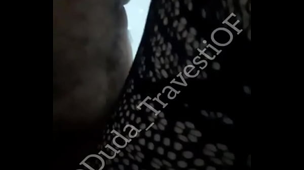 O daddy urso me arrombando quem a&iacute; curte uma sissy que se entrega para um macho da um rans cdzinhas brasil 