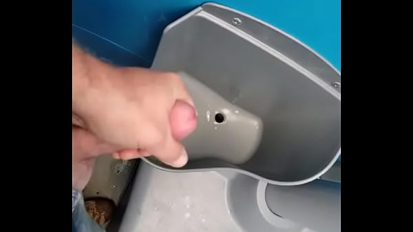 Play MP4 - porta potty jerking