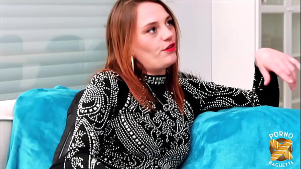 Melany rouquine_torride_se prenddeux bites avecjoie