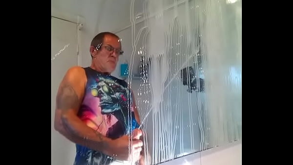Cum on glass 