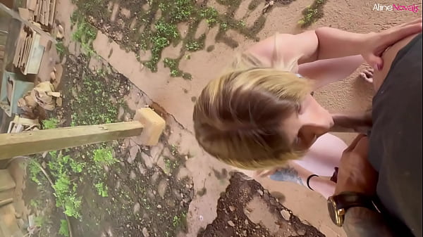 Nonton Ele Fodeu A Empregada Dentro Do Galinheiro E Mete O Pau Na Boca Dela - Aline Novak thumbnail