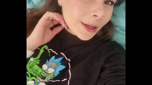 Play MP4 - -up in my bed