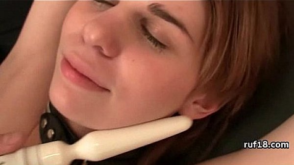 Nonton Cute Teen Bondage Fuck thumbnail