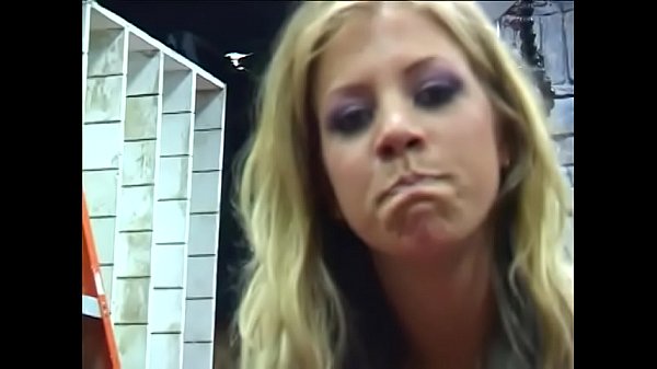 Play MP4 - Enjoy the benefits of being VIP guest in the cut scenes of from on one visit to strip club