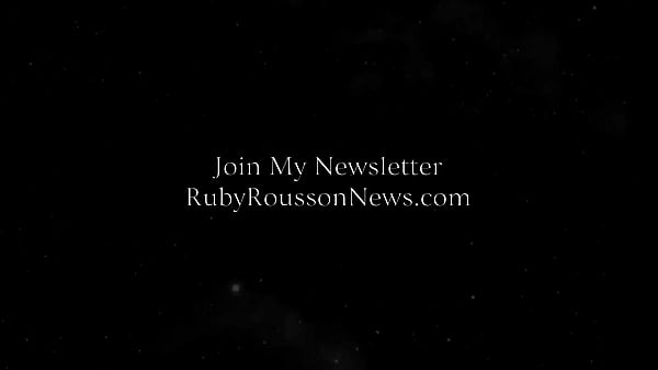 Glossy lips and bouncing tits 2