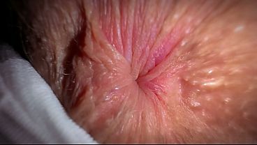 18 years old girl farted and said something to cover up the evidence but i smelled it 