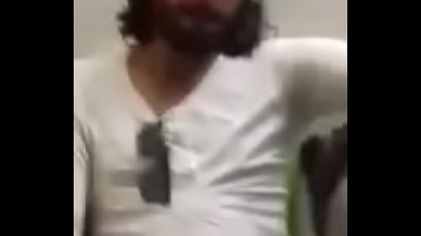 Punheta no metro Wank on the train 