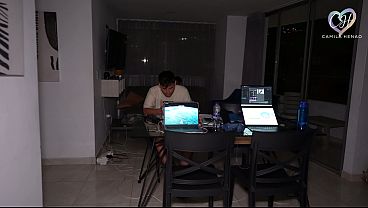 Nonton Mi Hermanastro Italiano Esta De A Y Acaba Follandome Bien Deli!! Sexo Duro Con Joe Dimarco thumbnail