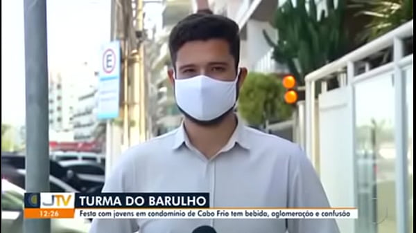 Nonton Comendo C&uacute; De Ao Vivo thumbnail