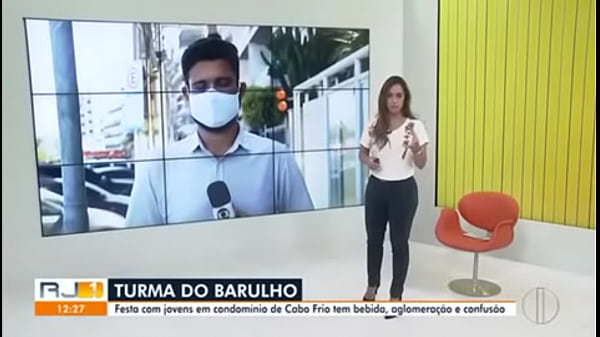 Comendo C&uacute; De Ao Vivo thumbnail